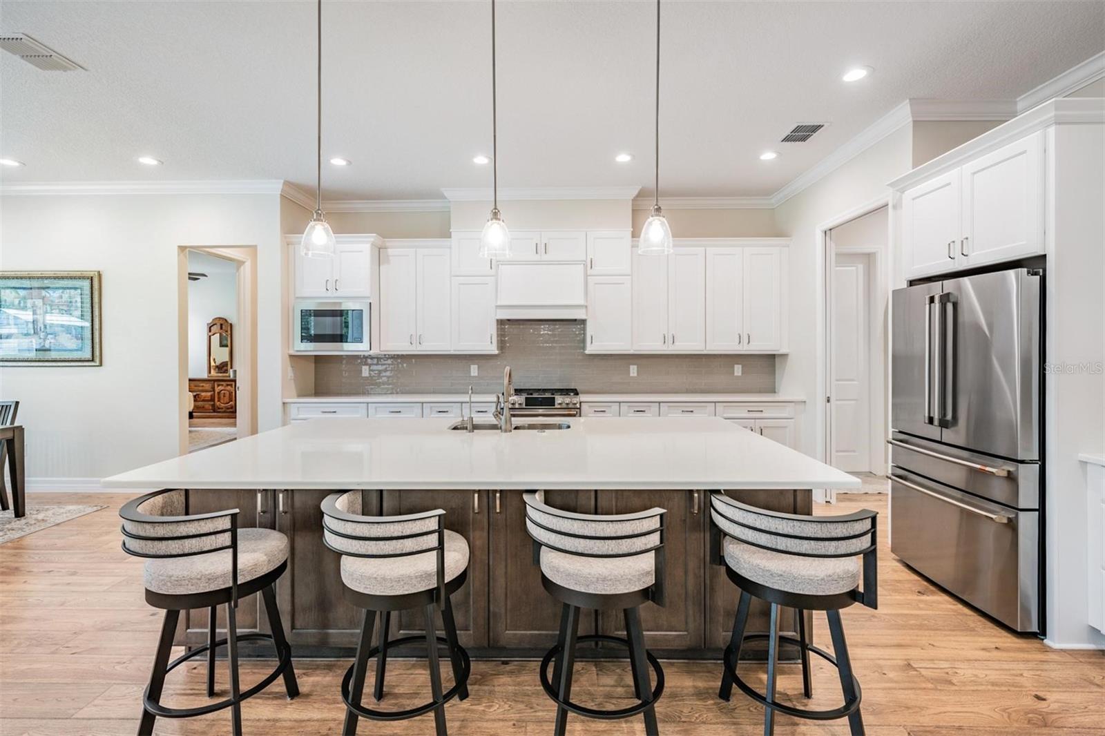 Image 15 of 76 For 17566 Hyland Lane