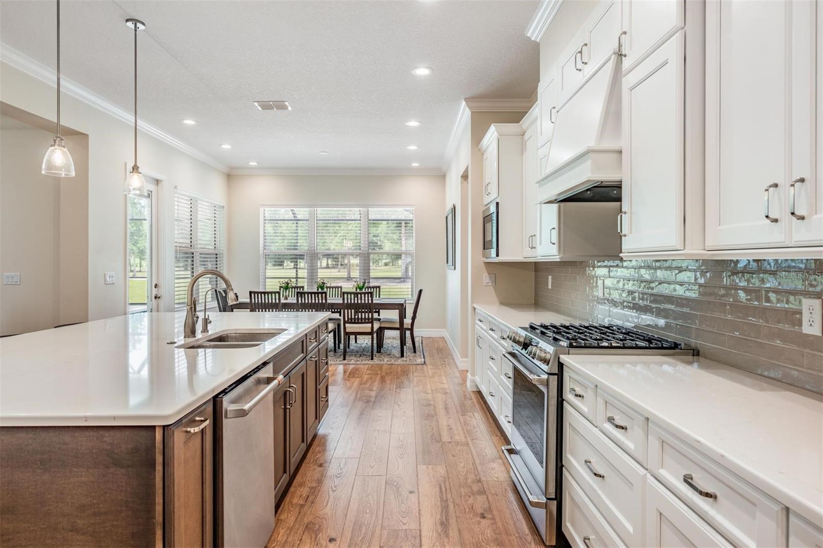 Image 16 of 76 For 17566 Hyland Lane