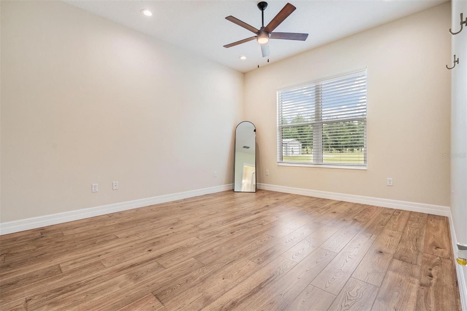 Image 42 of 76 For 17566 Hyland Lane