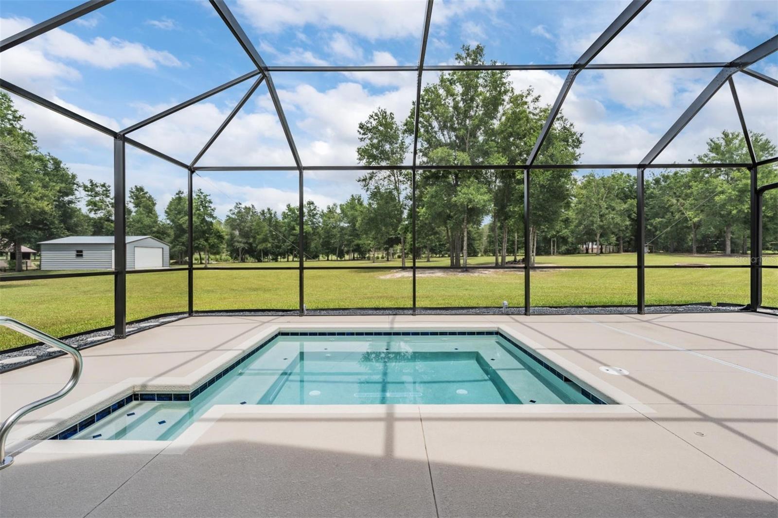 Image 47 of 76 For 17566 Hyland Lane