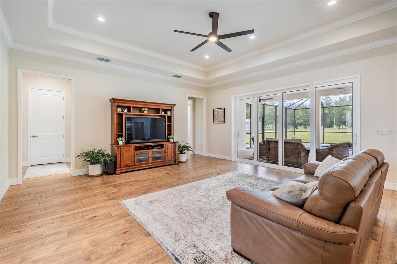 Image 5 of 76 For 17566 Hyland Lane
