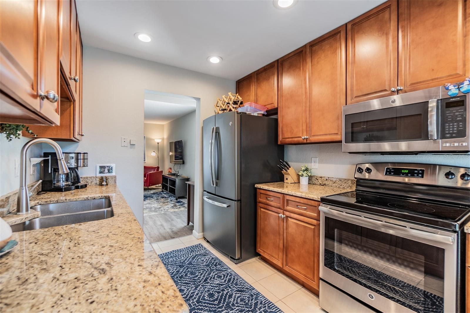 Image 5 of 27 For 1515 Bayshore Boulevard 38
