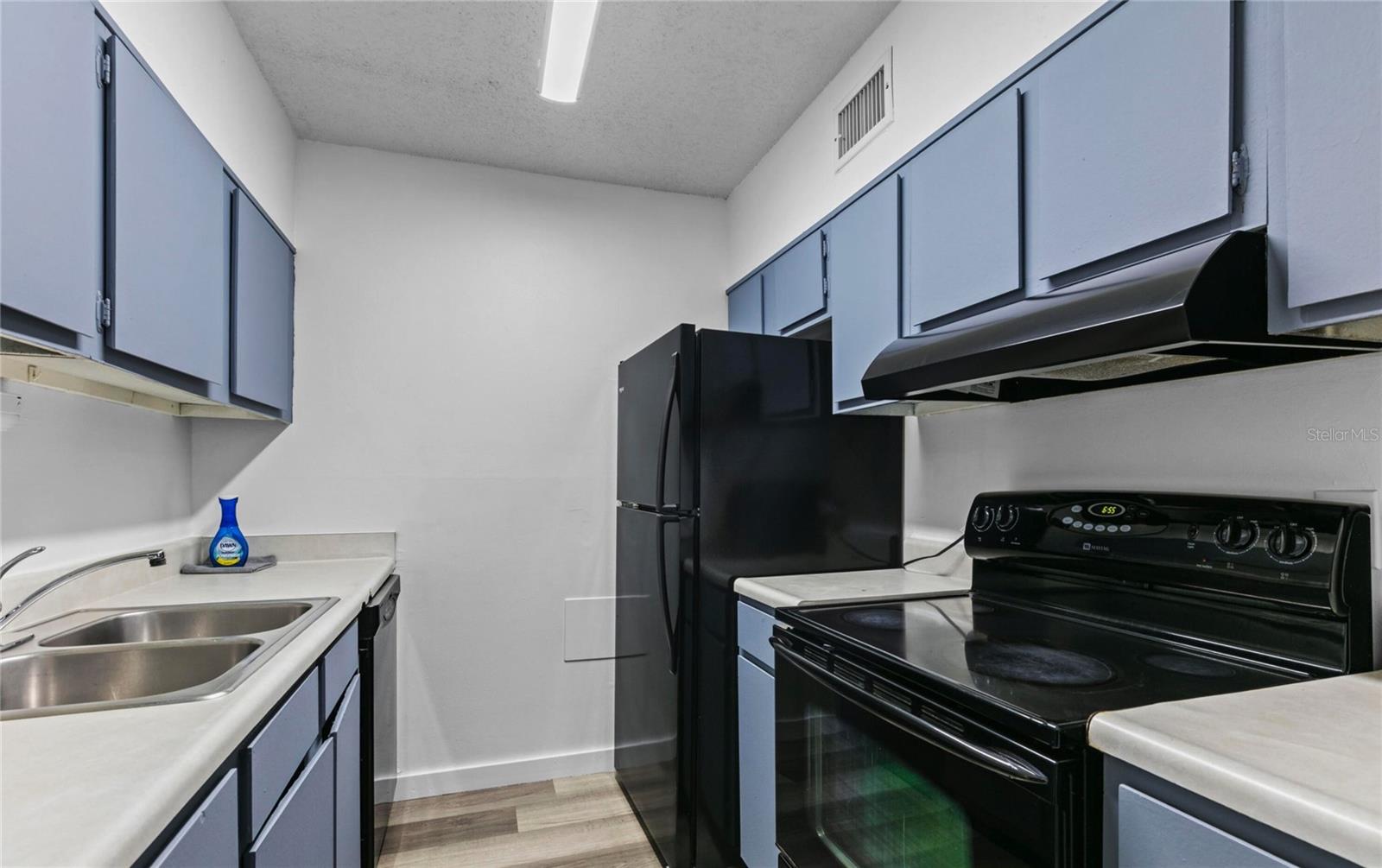 Image 4 of 7 For 6519 Newberry Road 107