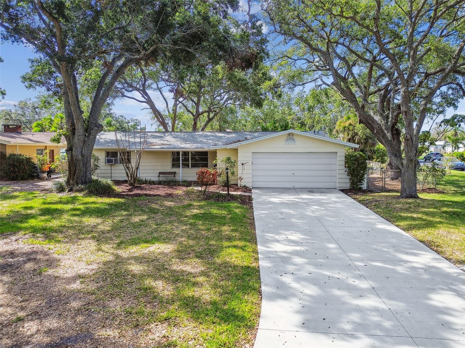 Image 2 of 48 For 5825 Oakhurst Drive