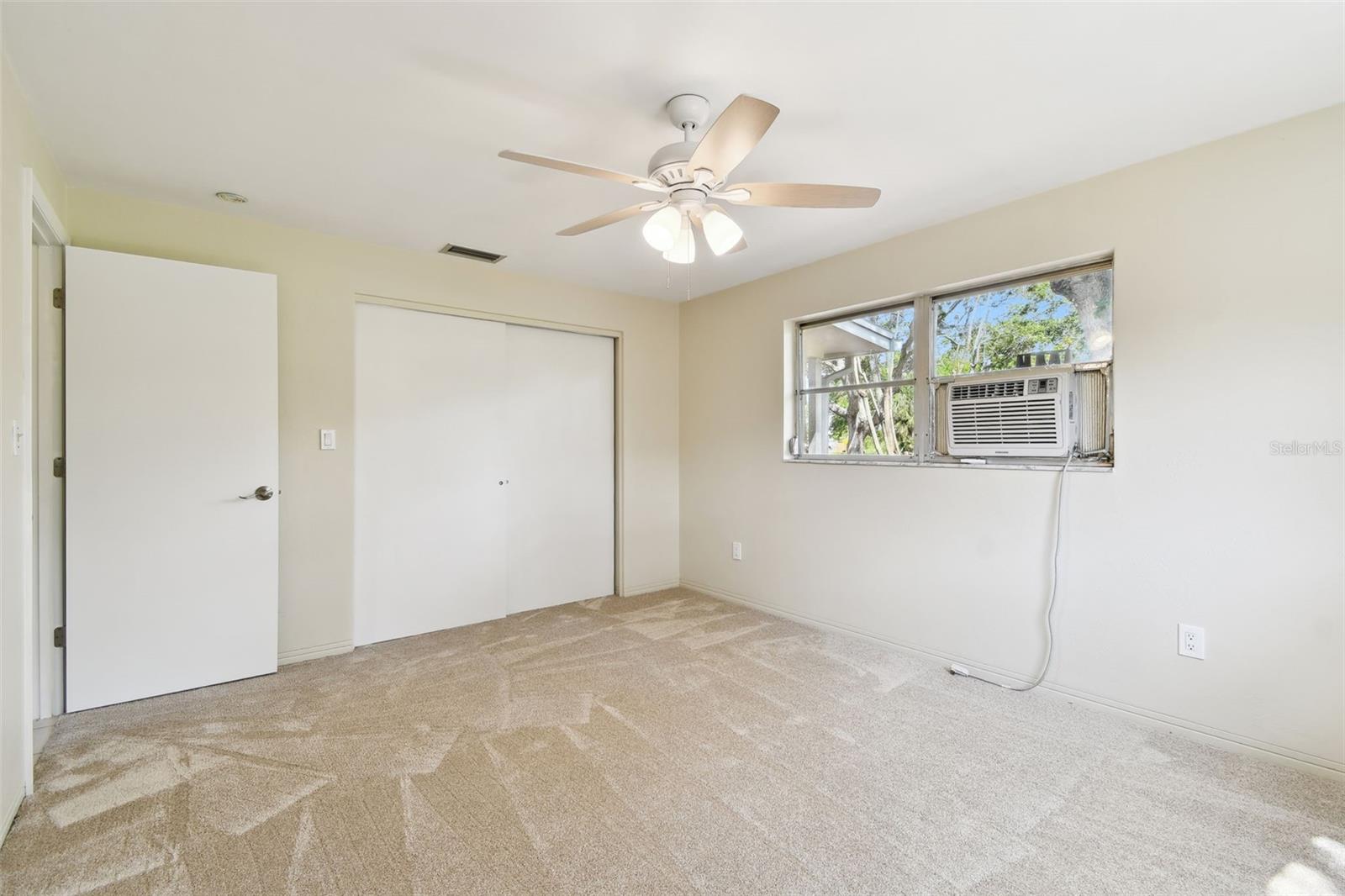 Image 29 of 48 For 5825 Oakhurst Drive