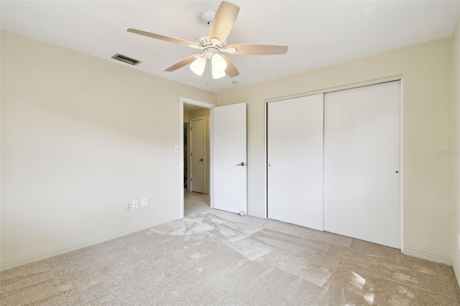 Image 38 of 48 For 5825 Oakhurst Drive