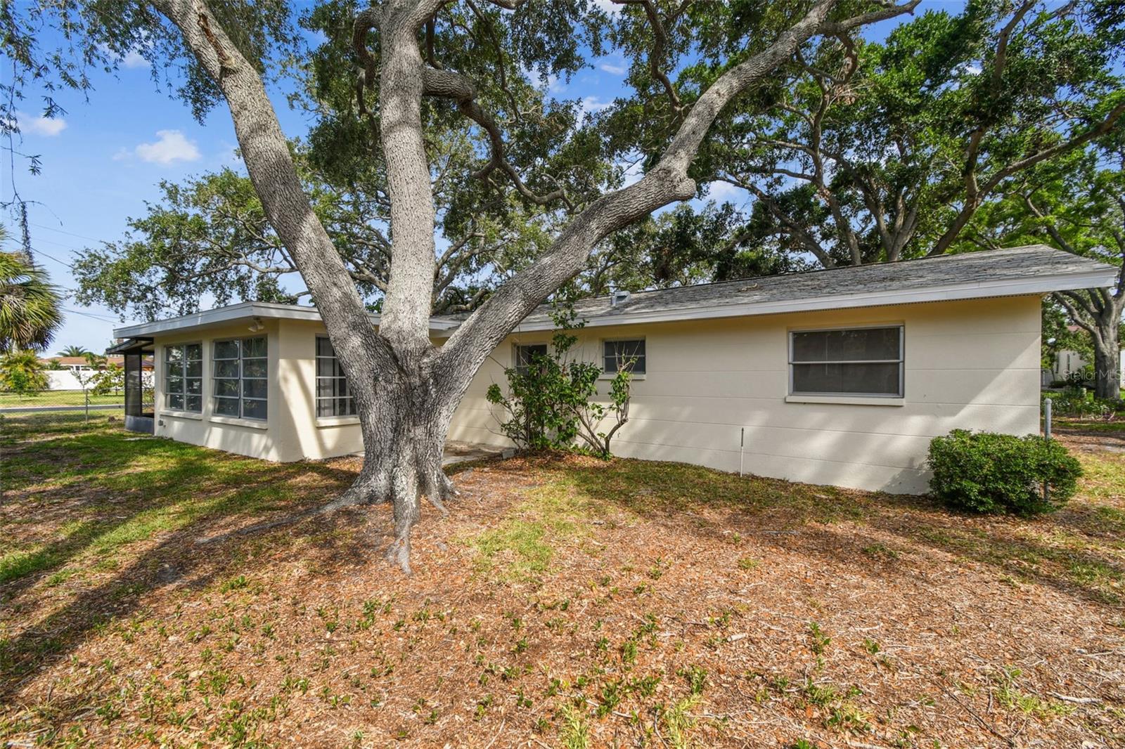 Image 45 of 48 For 5825 Oakhurst Drive