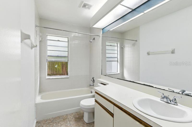 Image 17 of 21 For 6125 Morningdale Avenue