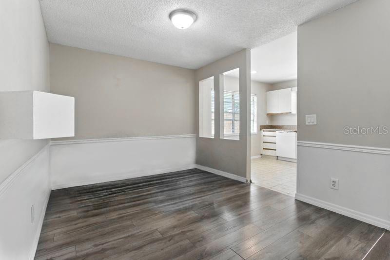 Image 6 of 21 For 6125 Morningdale Avenue