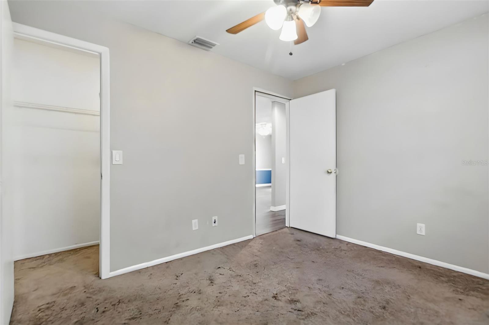 Image 8 of 21 For 6125 Morningdale Avenue
