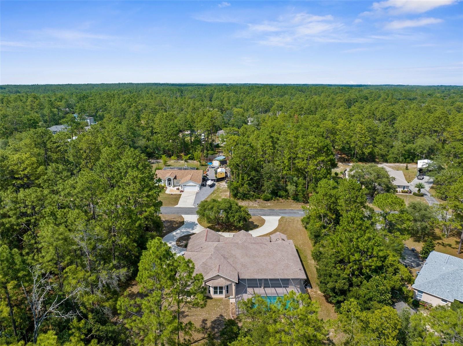 Listing photo id 40 for 8518 Linwood Loop