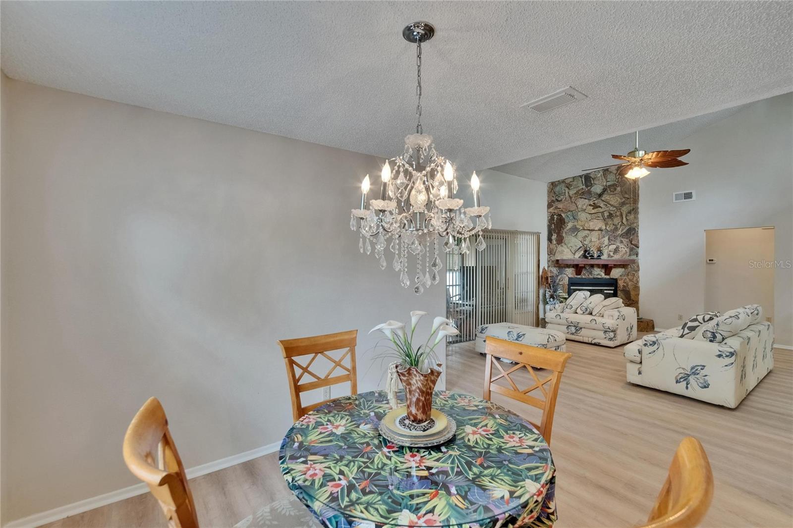 Listing photo id 8 for 1613 Long Pond Drive