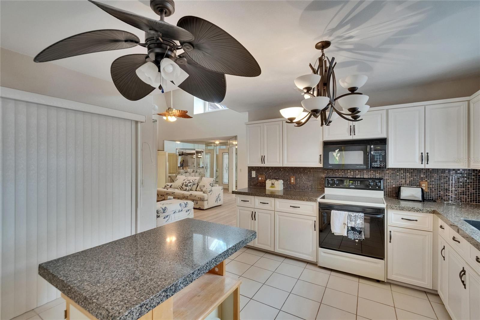 Listing photo id 13 for 1613 Long Pond Drive