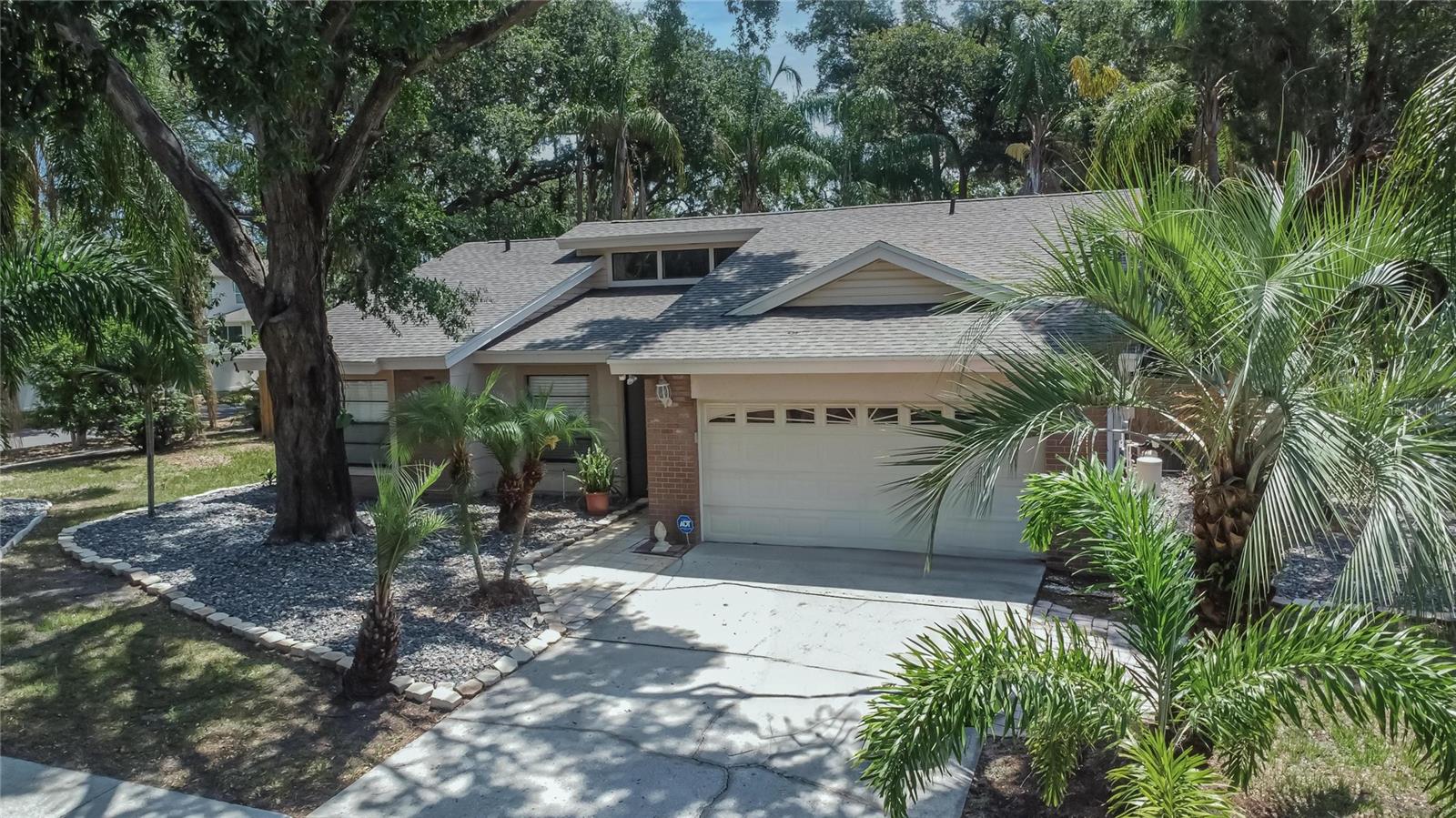Listing photo id 0 for 1613 Long Pond Drive
