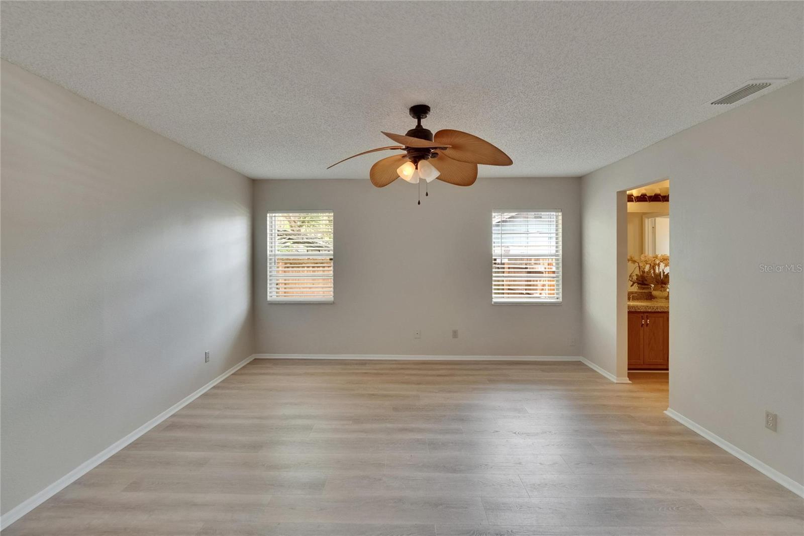 Listing photo id 19 for 1613 Long Pond Drive