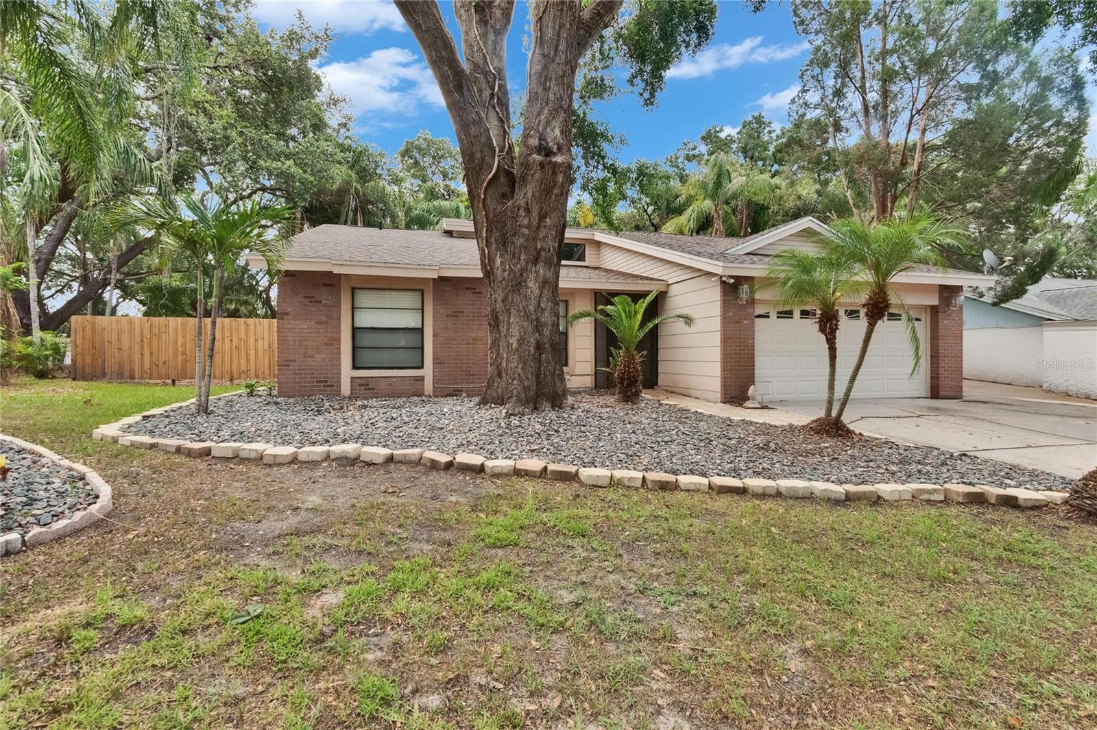 Listing photo id 1 for 1613 Long Pond Drive