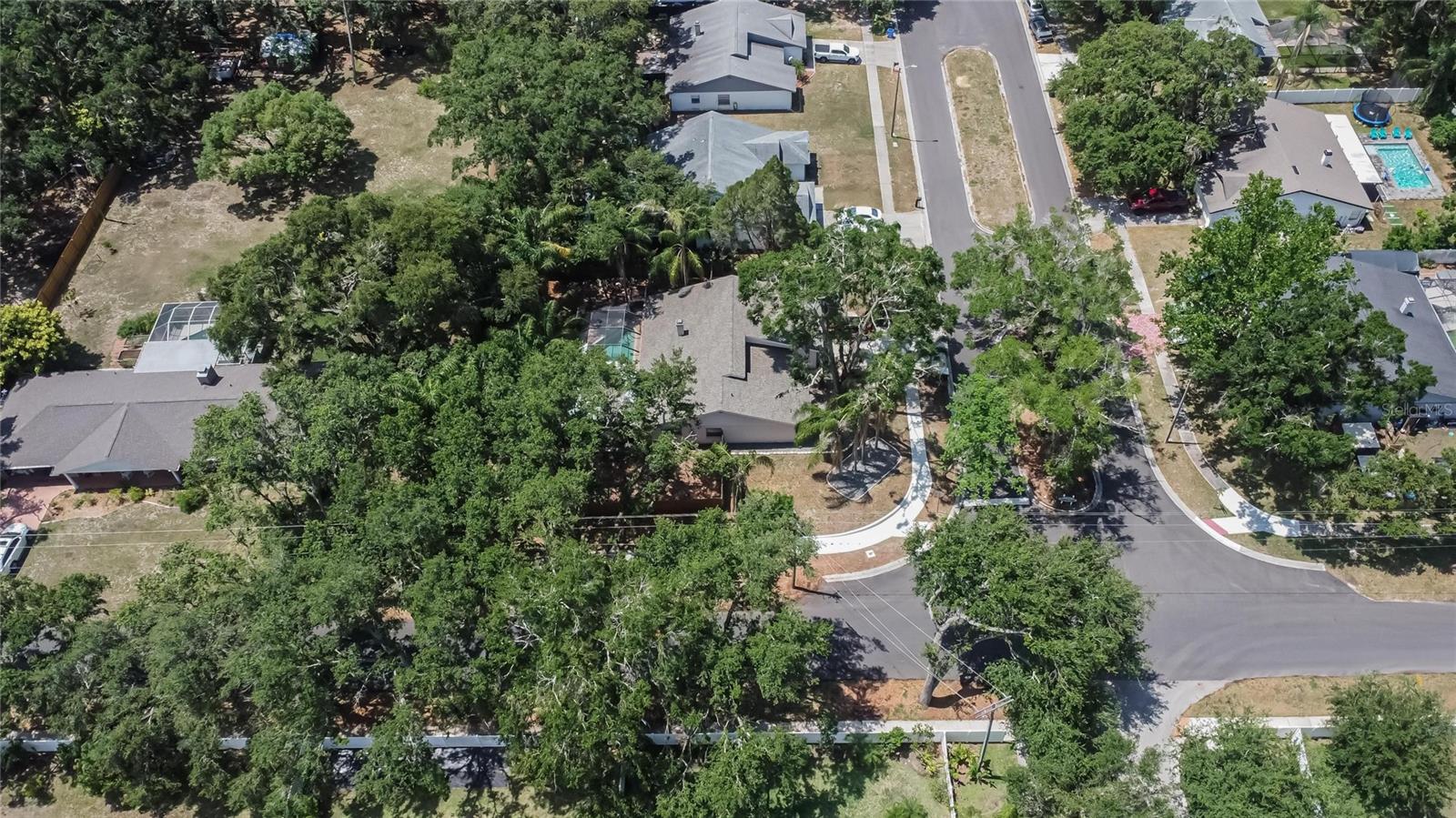 Listing photo id 54 for 1613 Long Pond Drive