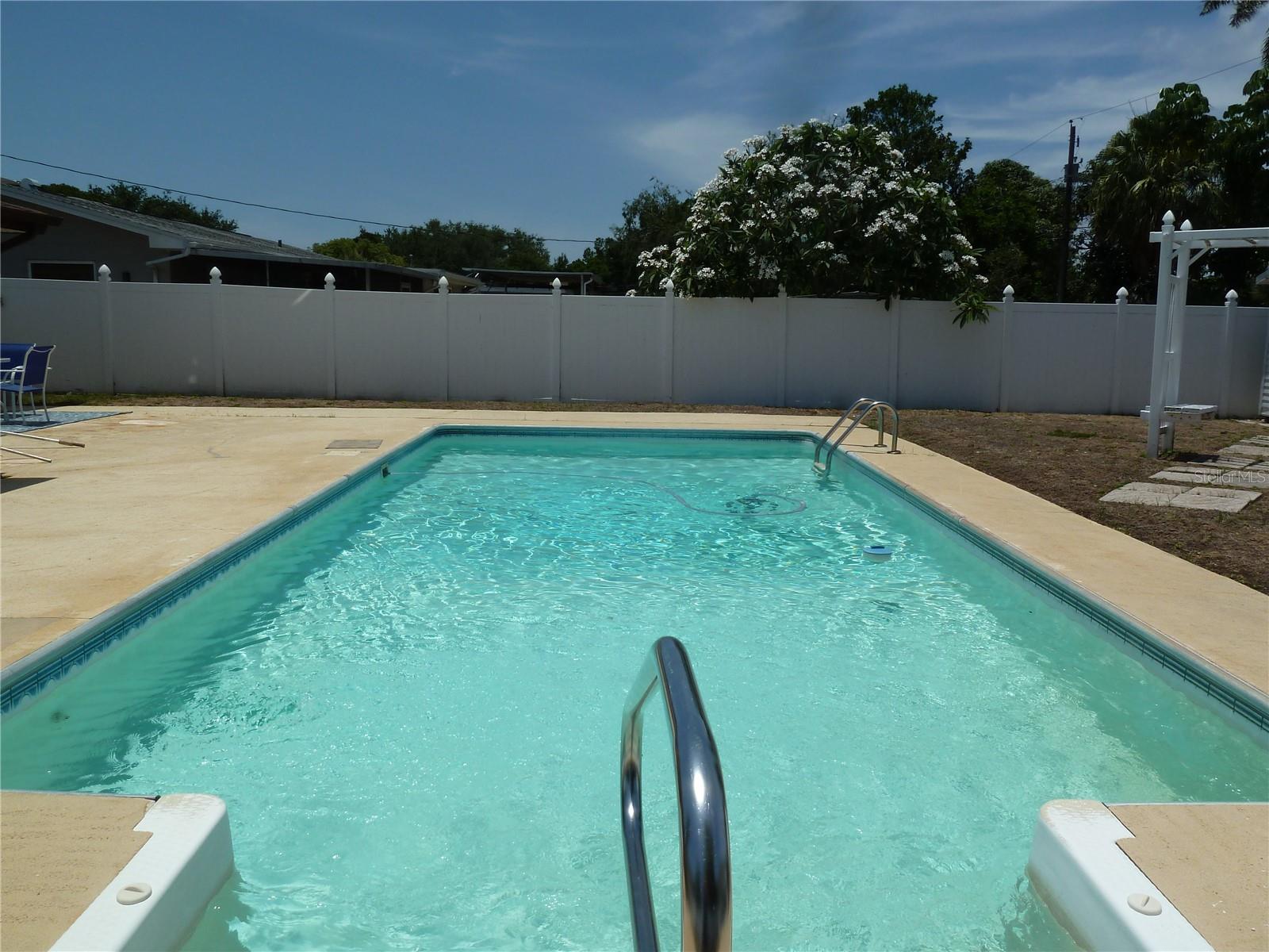 Image 13 of 42 For 6409 41st Avenue N