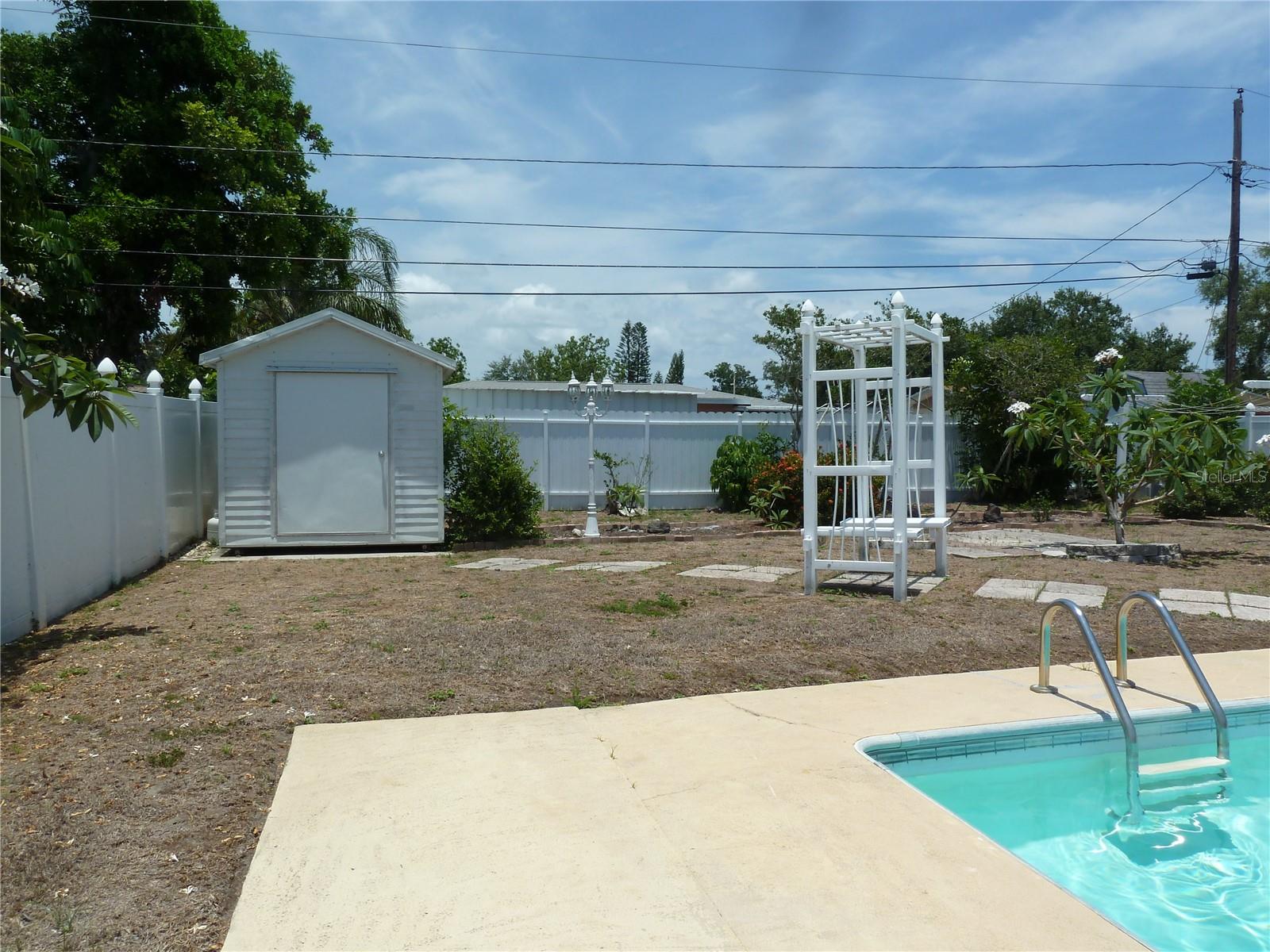 Image 14 of 42 For 6409 41st Avenue N
