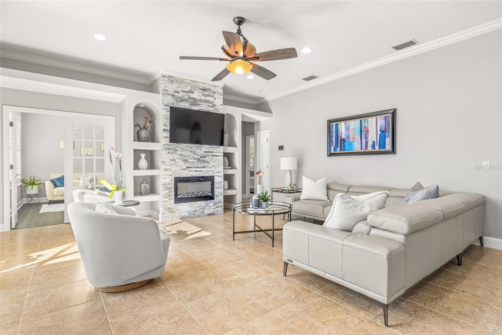 Listing photo id 10 for 10724 Cory Lake Drive