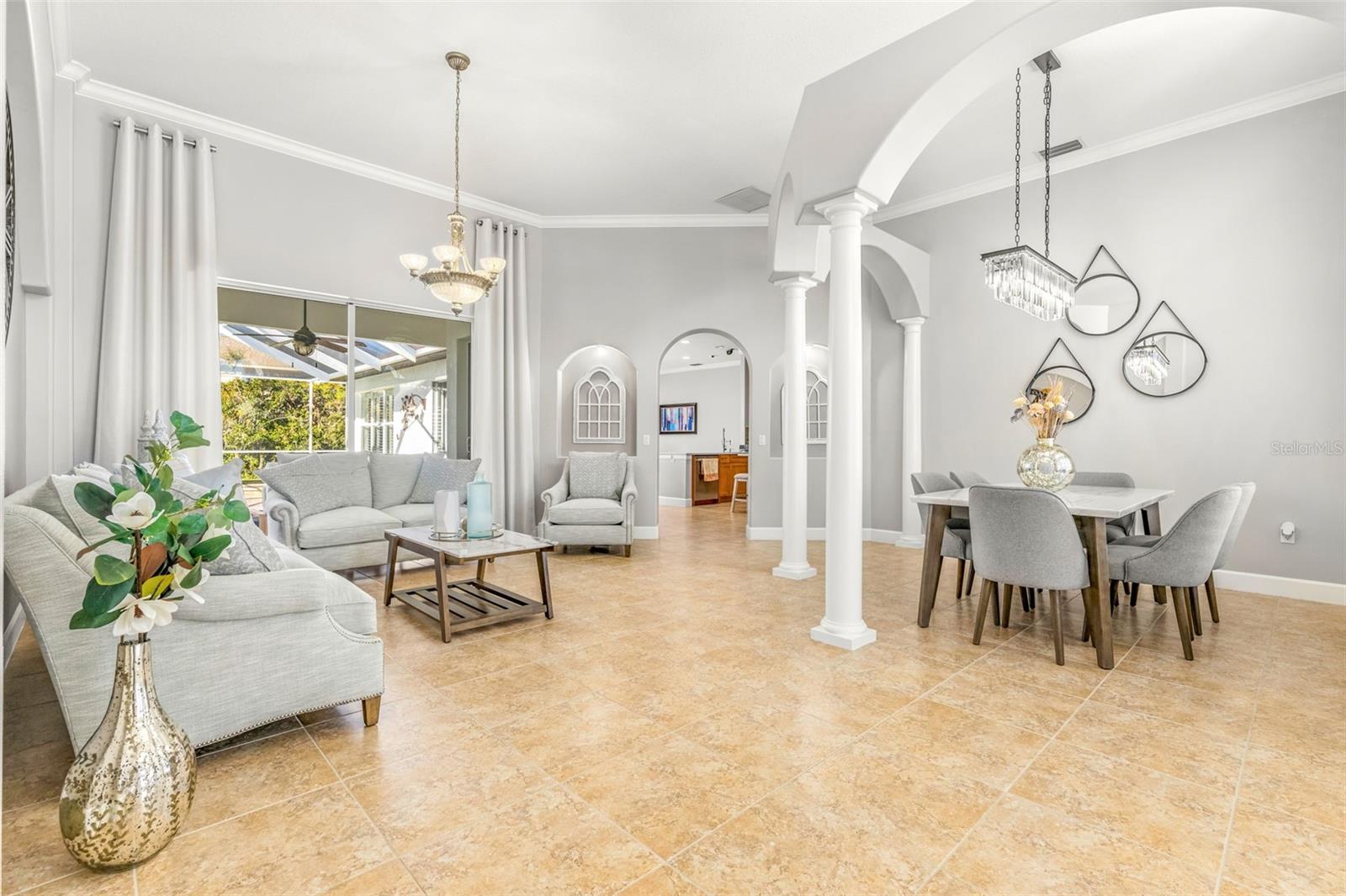 Listing photo id 3 for 10724 Cory Lake Drive