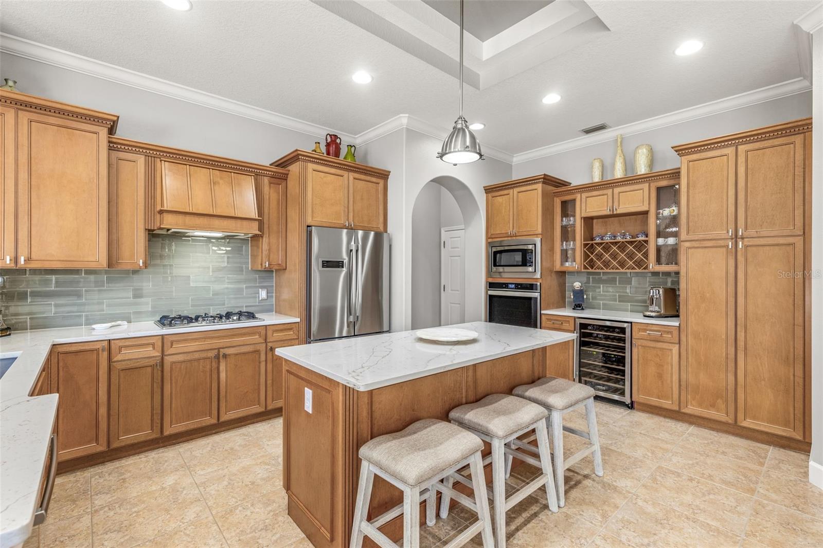 Listing photo id 4 for 10724 Cory Lake Drive