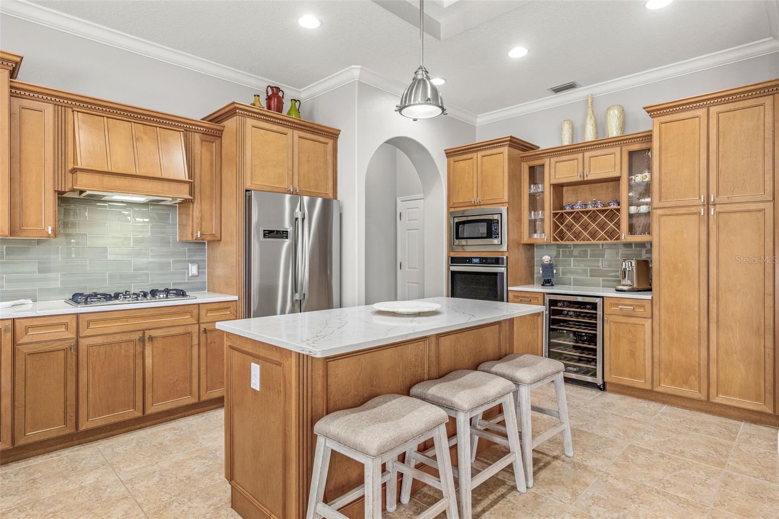 Listing photo id 5 for 10724 Cory Lake Drive