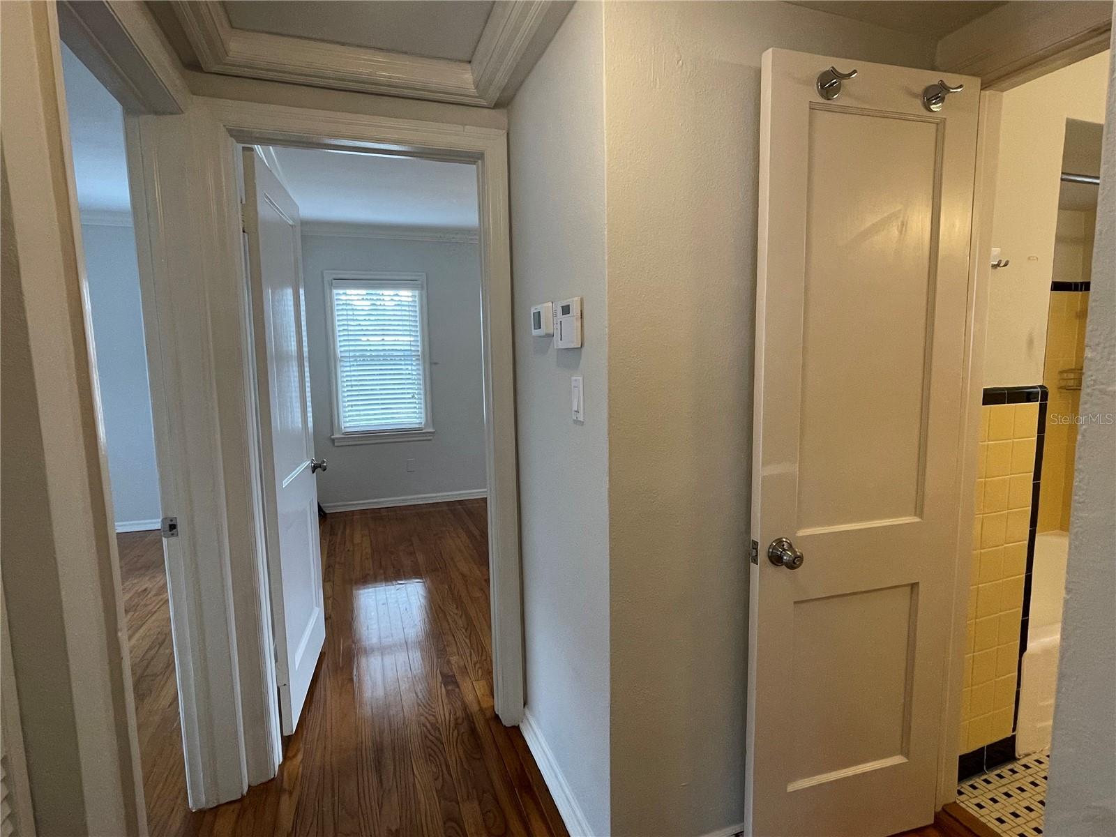 Image 14 of 37 For 303 Audubon Avenue