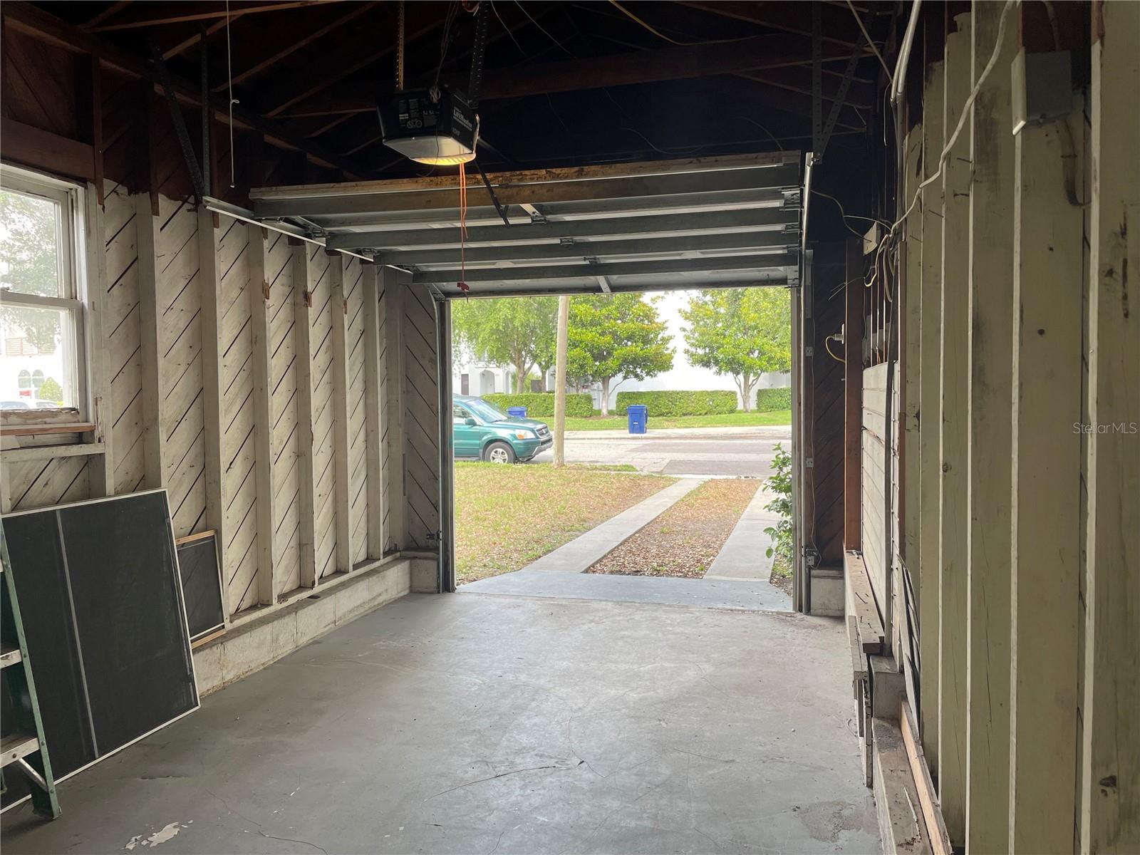 Image 30 of 37 For 303 Audubon Avenue