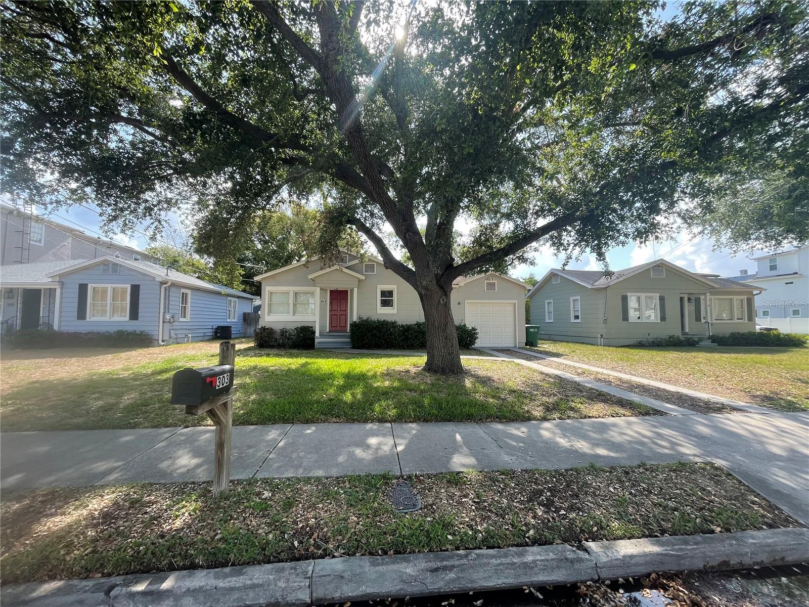 Image 33 of 37 For 303 Audubon Avenue