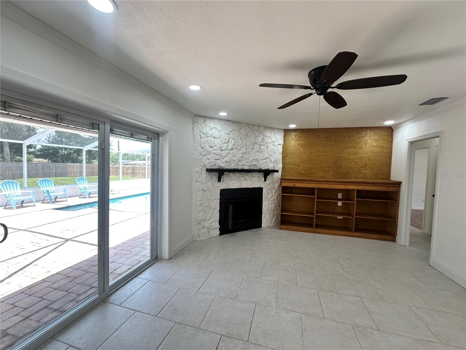 Image 15 of 24 For 3701 Southview Drive