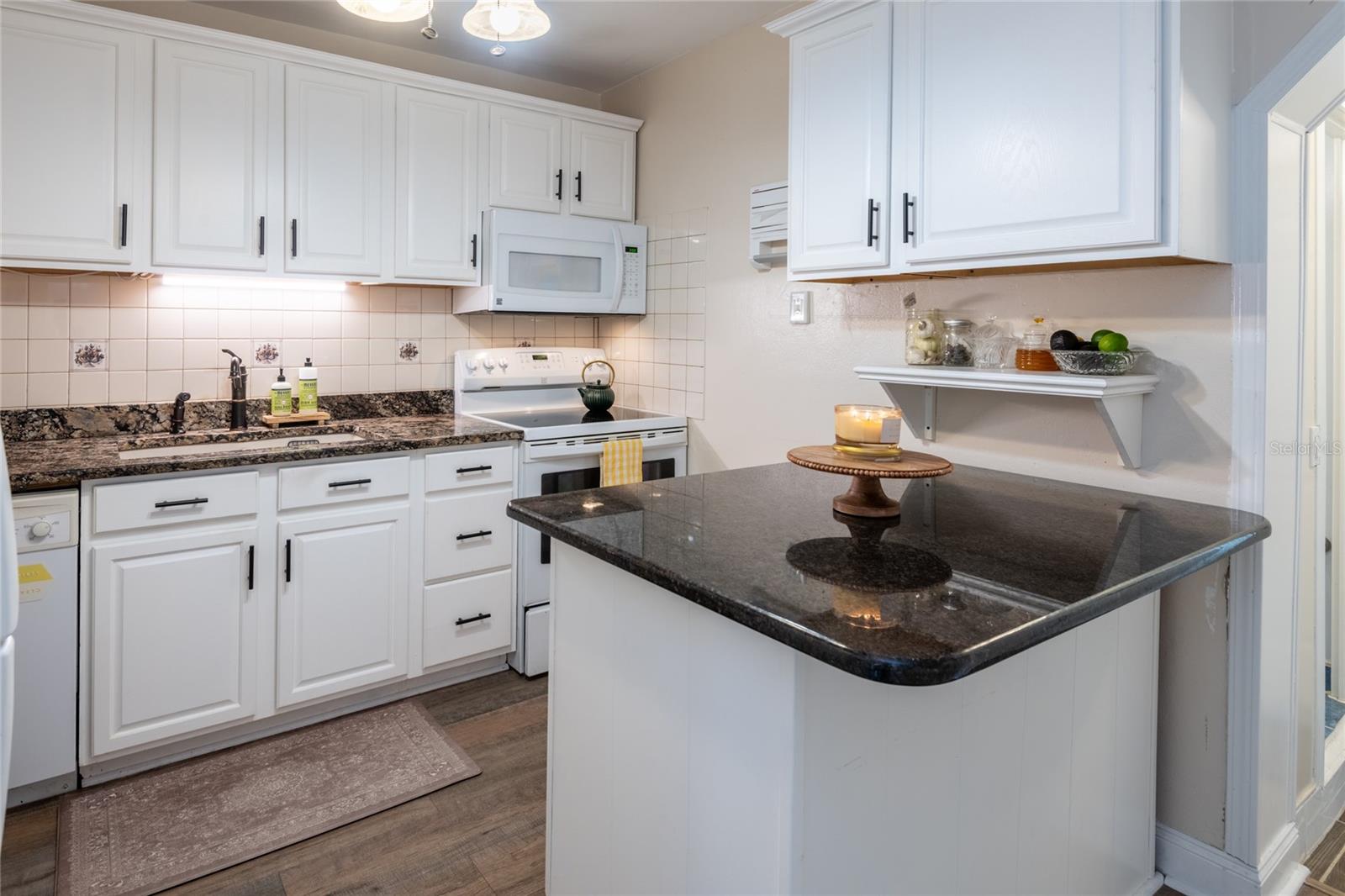 Image 10 of 46 For 1512 56th Avenue N