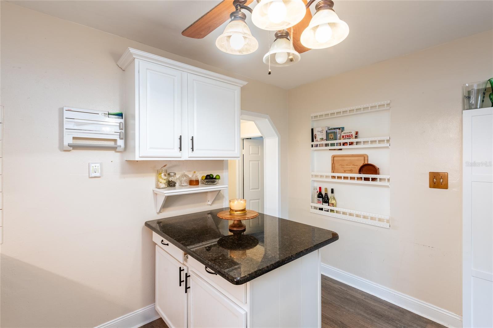 Image 15 of 46 For 1512 56th Avenue N