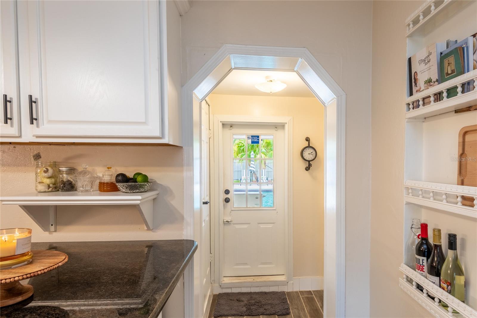 Image 16 of 46 For 1512 56th Avenue N
