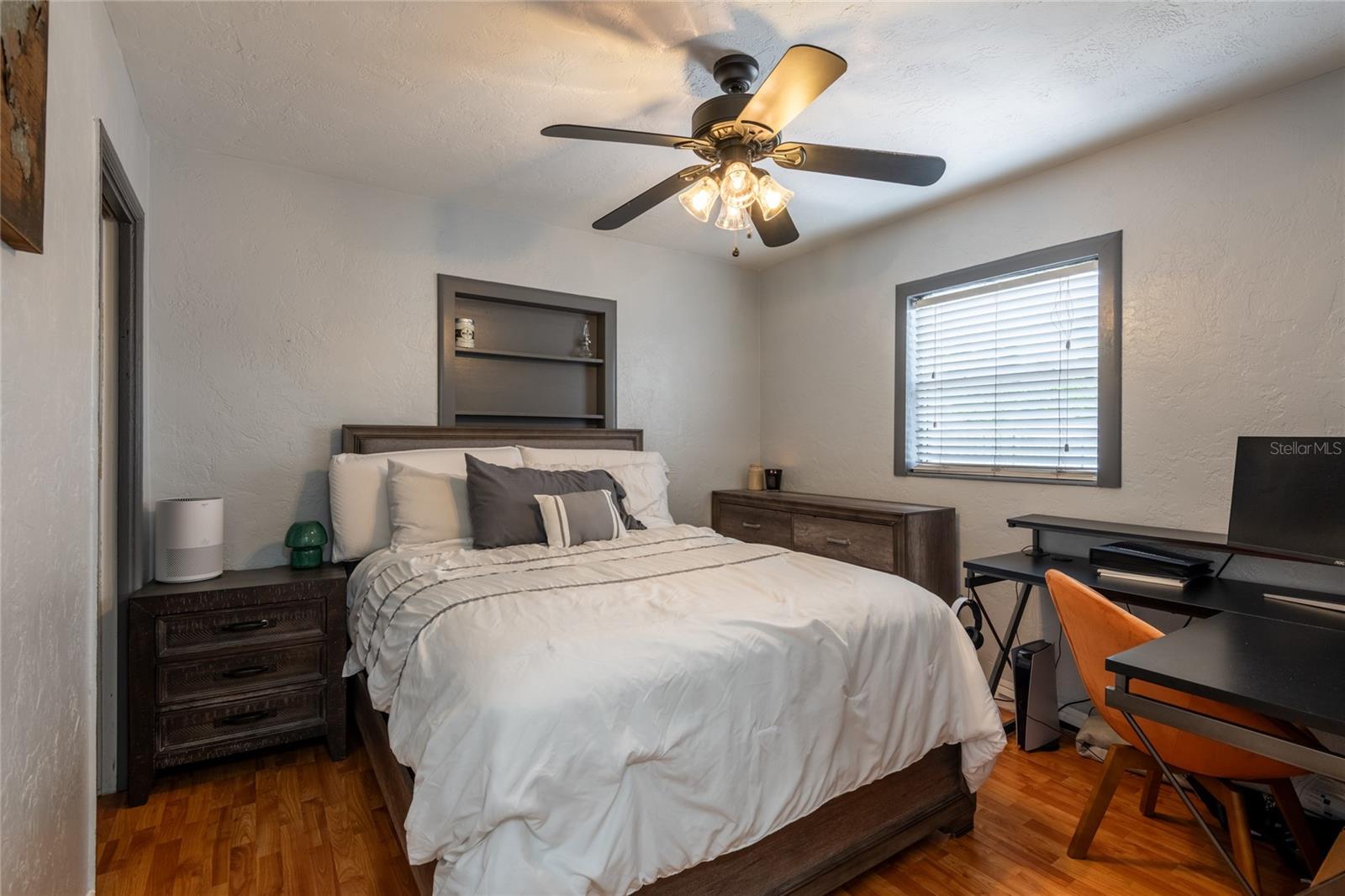 Image 18 of 46 For 1512 56th Avenue N