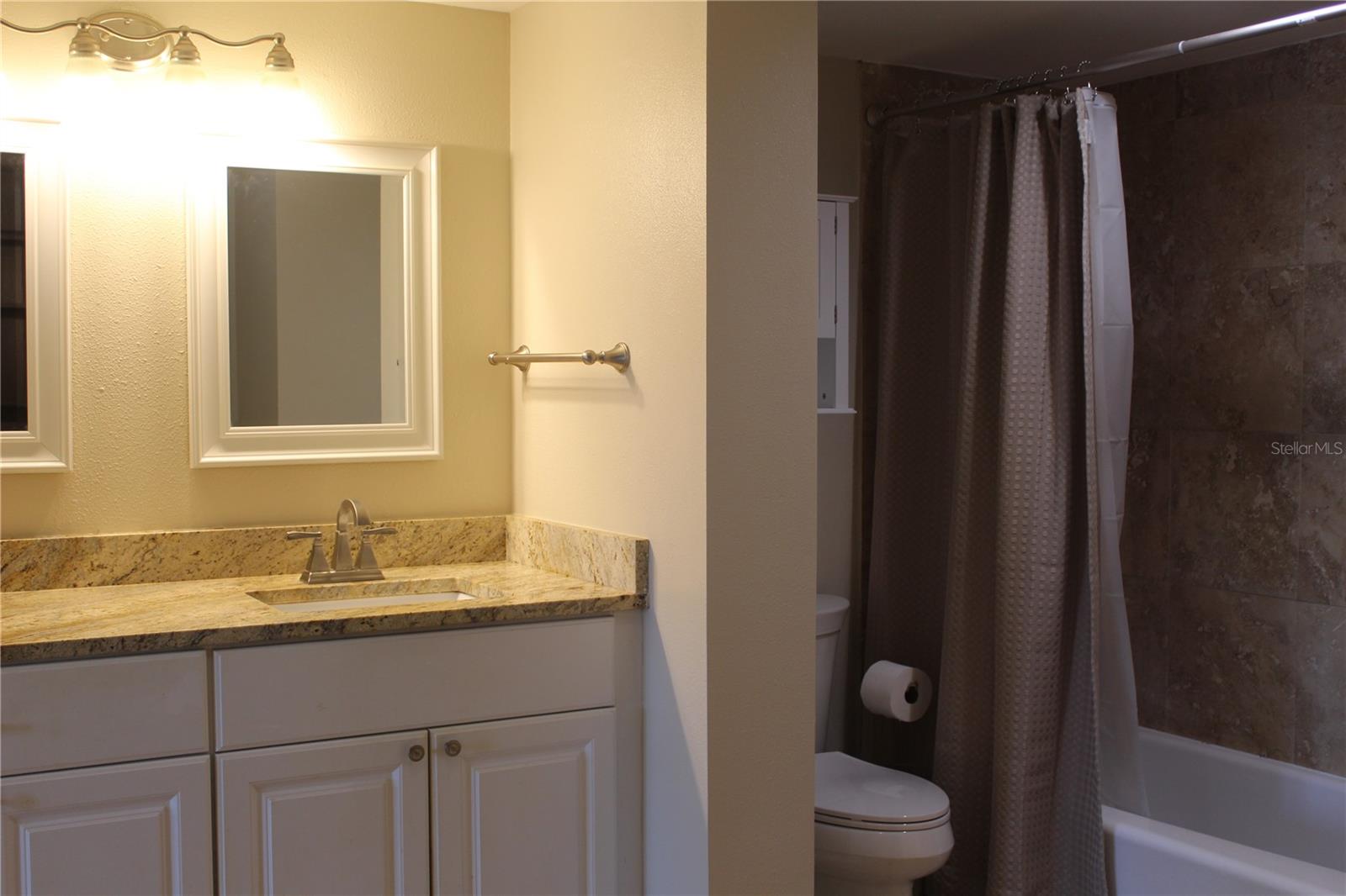 Image 13 of 17 For 2618 Cove Cay Drive 802