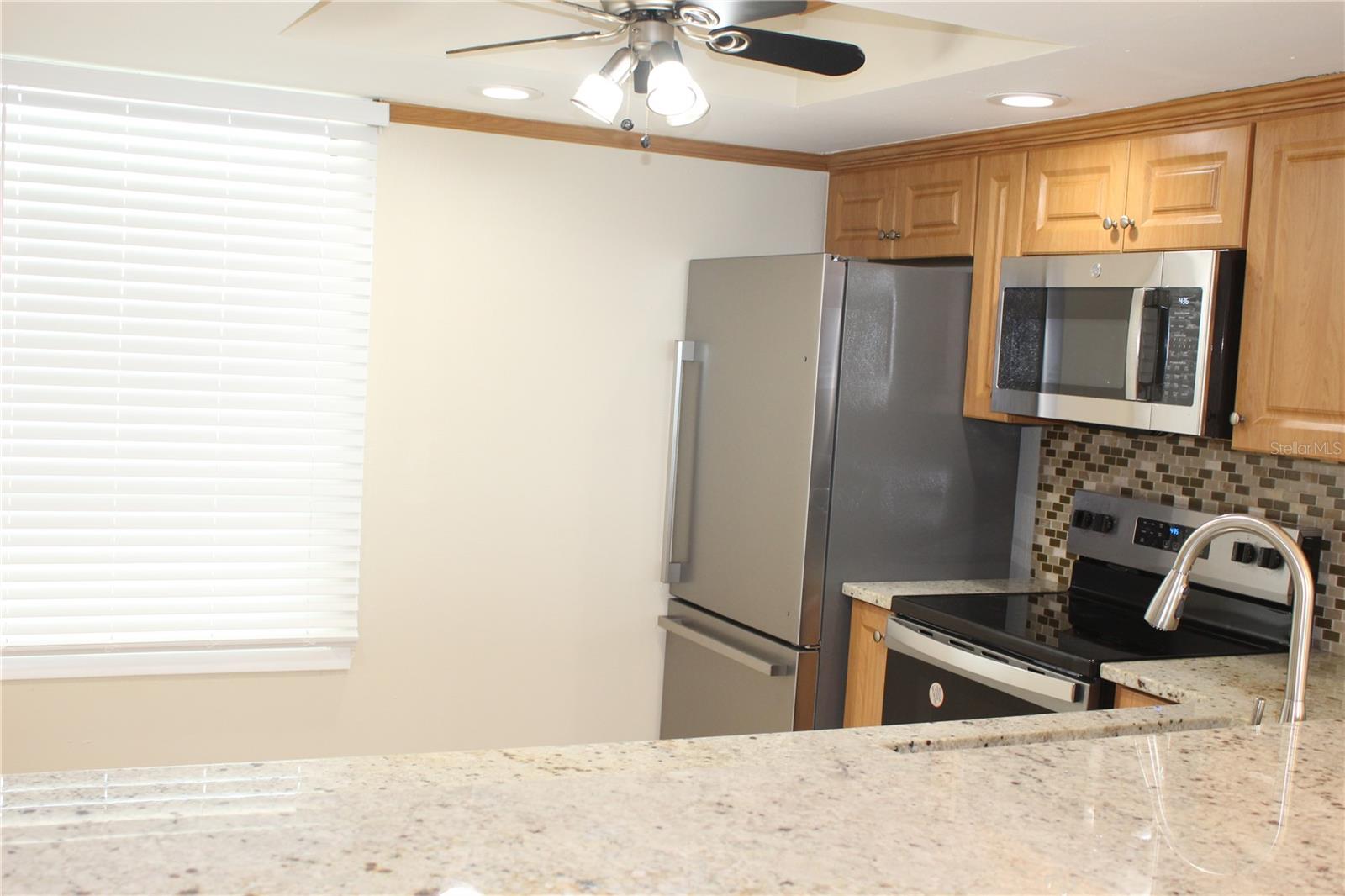 Image 4 of 17 For 2618 Cove Cay Drive 802