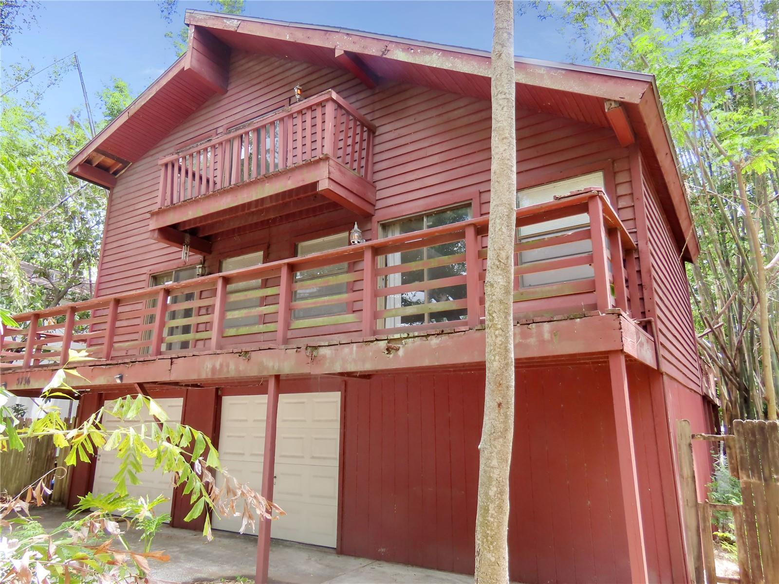 Listing photo id 0 for 5736 116th Avenue N
