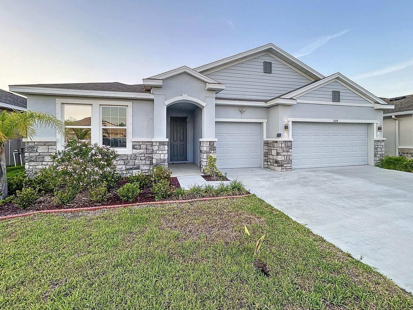 Listing photo id 0 for 13014 Willow Grove Drive