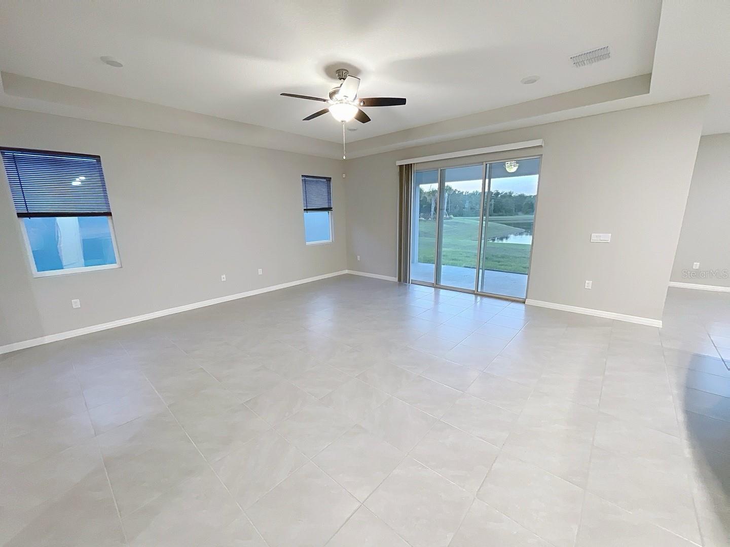 Listing photo id 21 for 13014 Willow Grove Drive