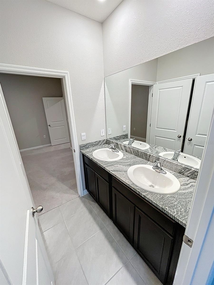 Listing photo id 47 for 13014 Willow Grove Drive