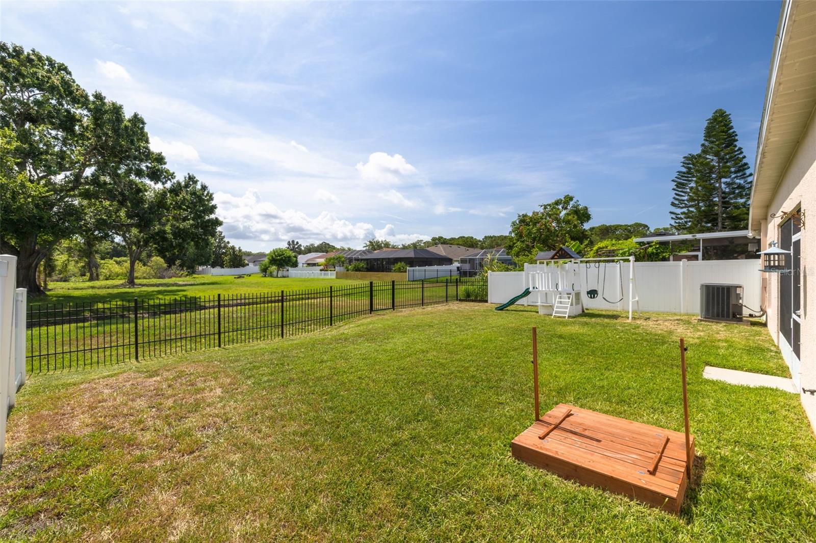 Image 34 of 44 For 7157 Hamilton Park Boulevard