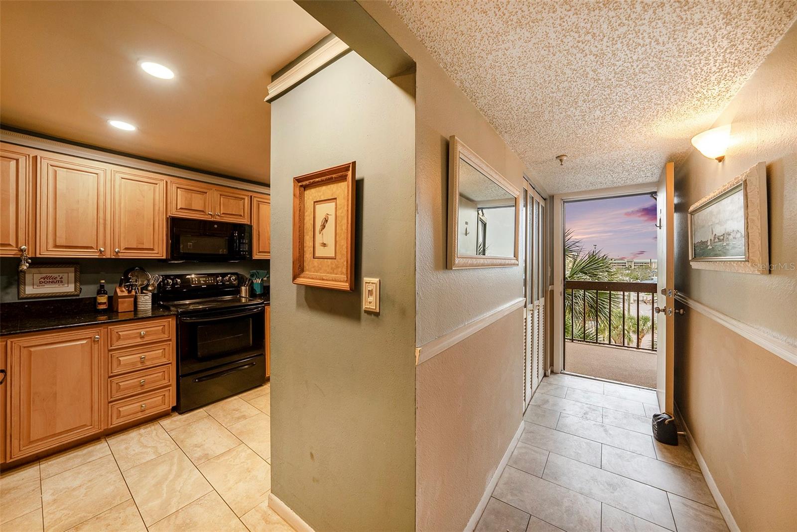 Image 6 of 39 For 14900 Gulf Boulevard 308