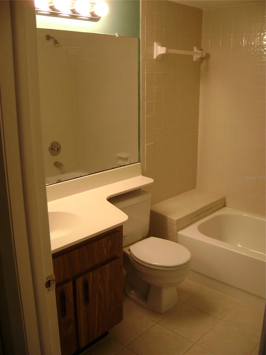 Image 10 of 27 For 3077 Casa Del Sol Circle 207