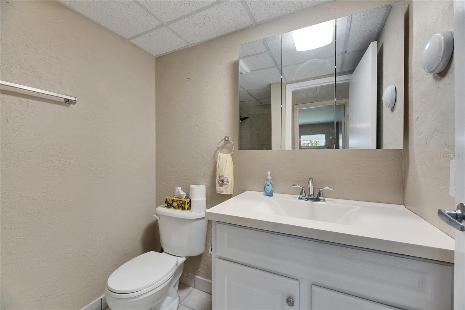 Image 26 of 36 For 1802 Bedford Terrace 185