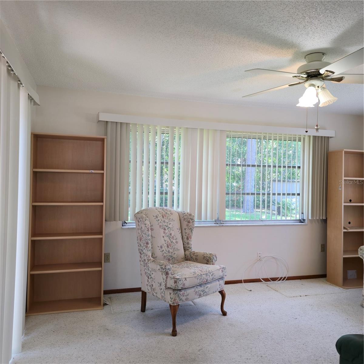 Listing photo id 16 for 2226 Giralda Avenue
