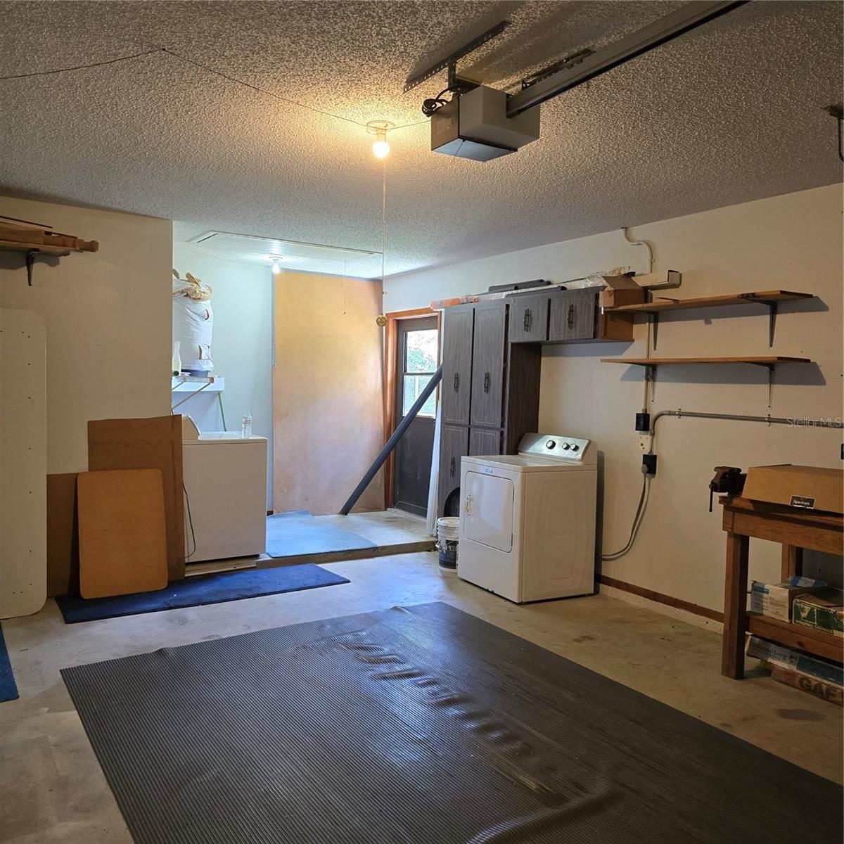 Listing photo id 24 for 2226 Giralda Avenue