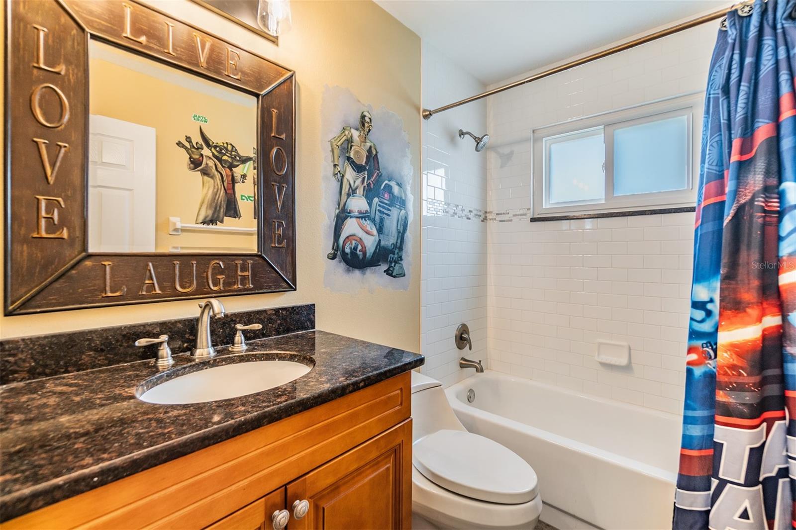 Listing photo id 25 for 2016 Chelam Way