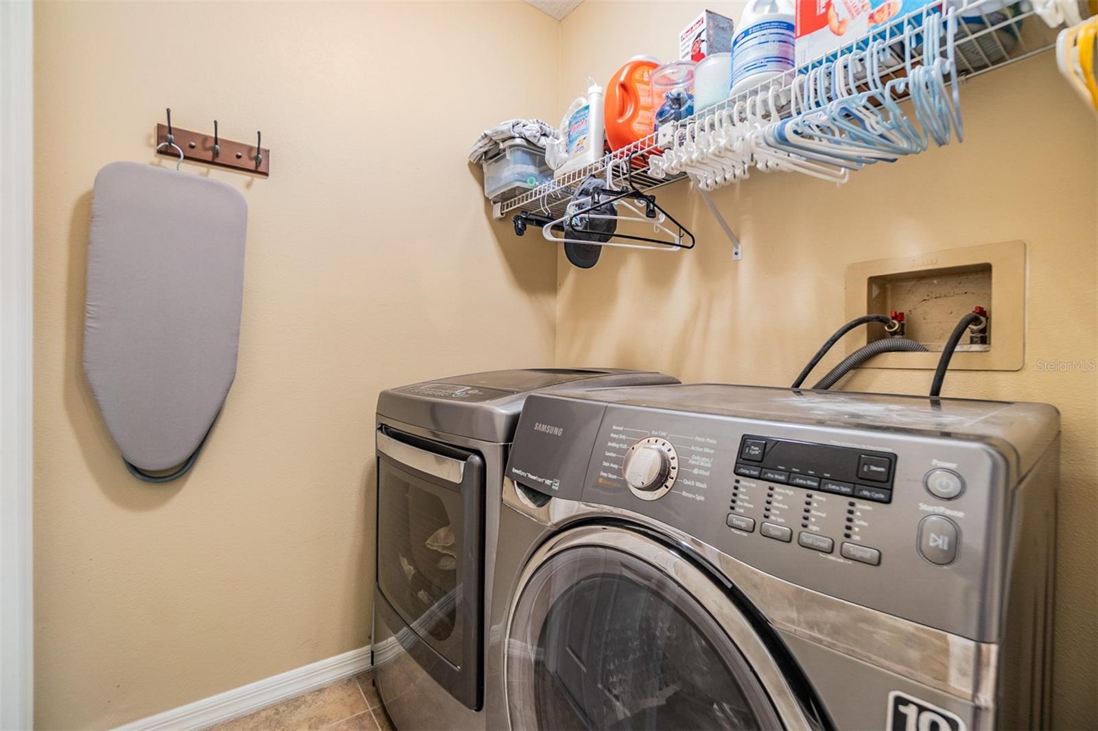 Listing photo id 26 for 2016 Chelam Way