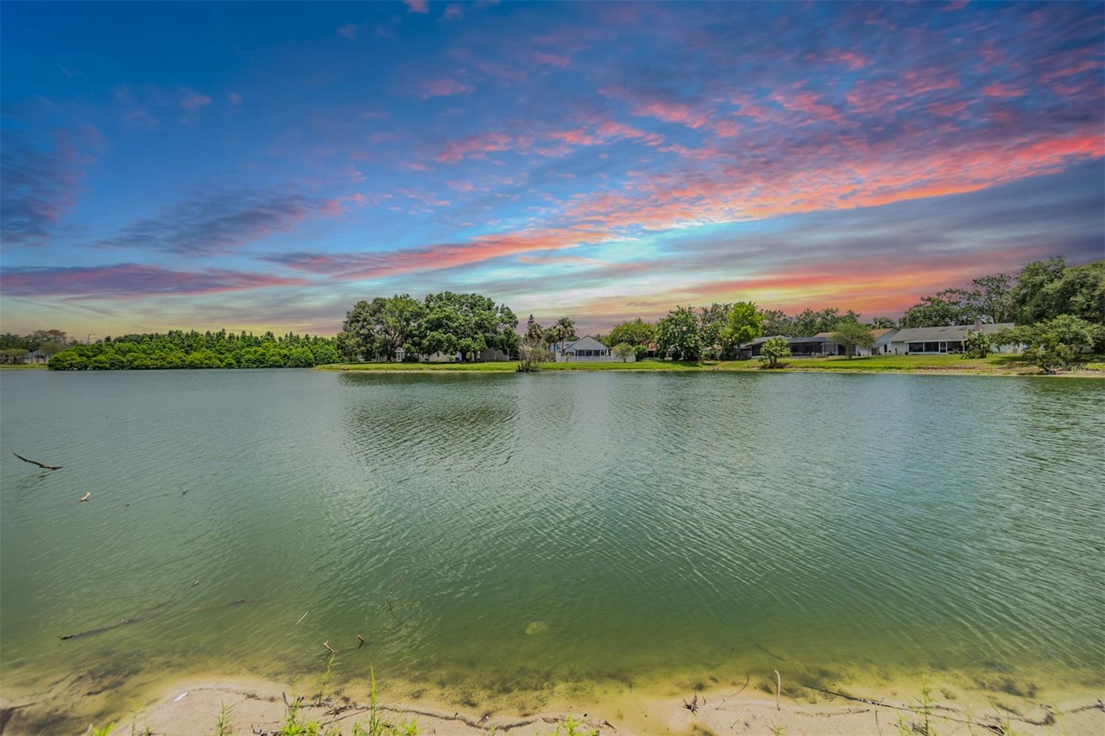 Listing photo id 27 for 2016 Chelam Way